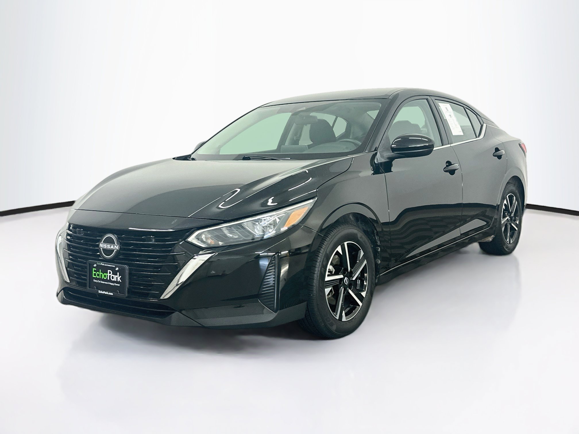 Used 2024 Nissan Sentra SV FWD image 3