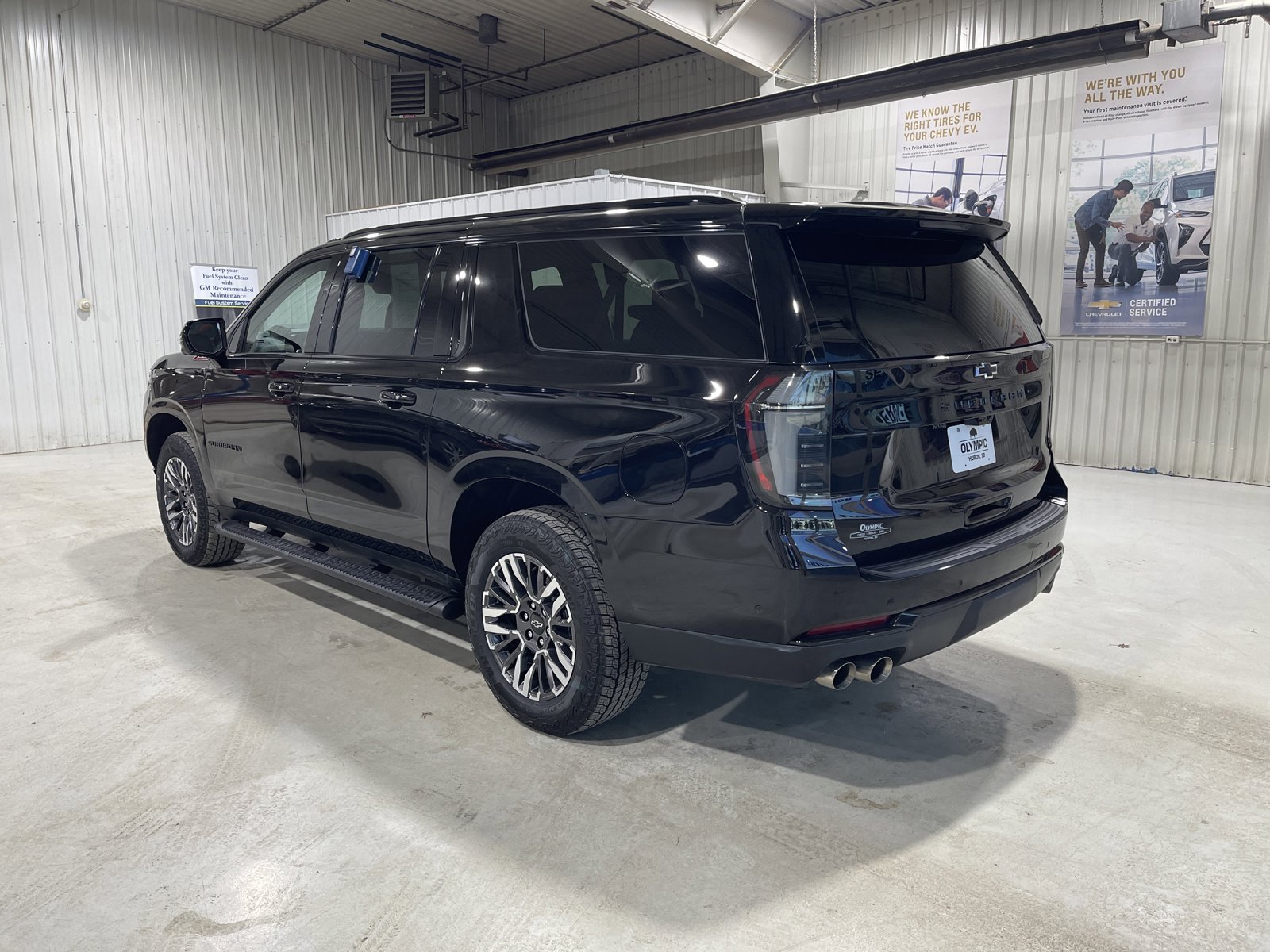 Used 2026 Chevrolet Suburban Z71 w/ Z71 Off-Road Package image 6