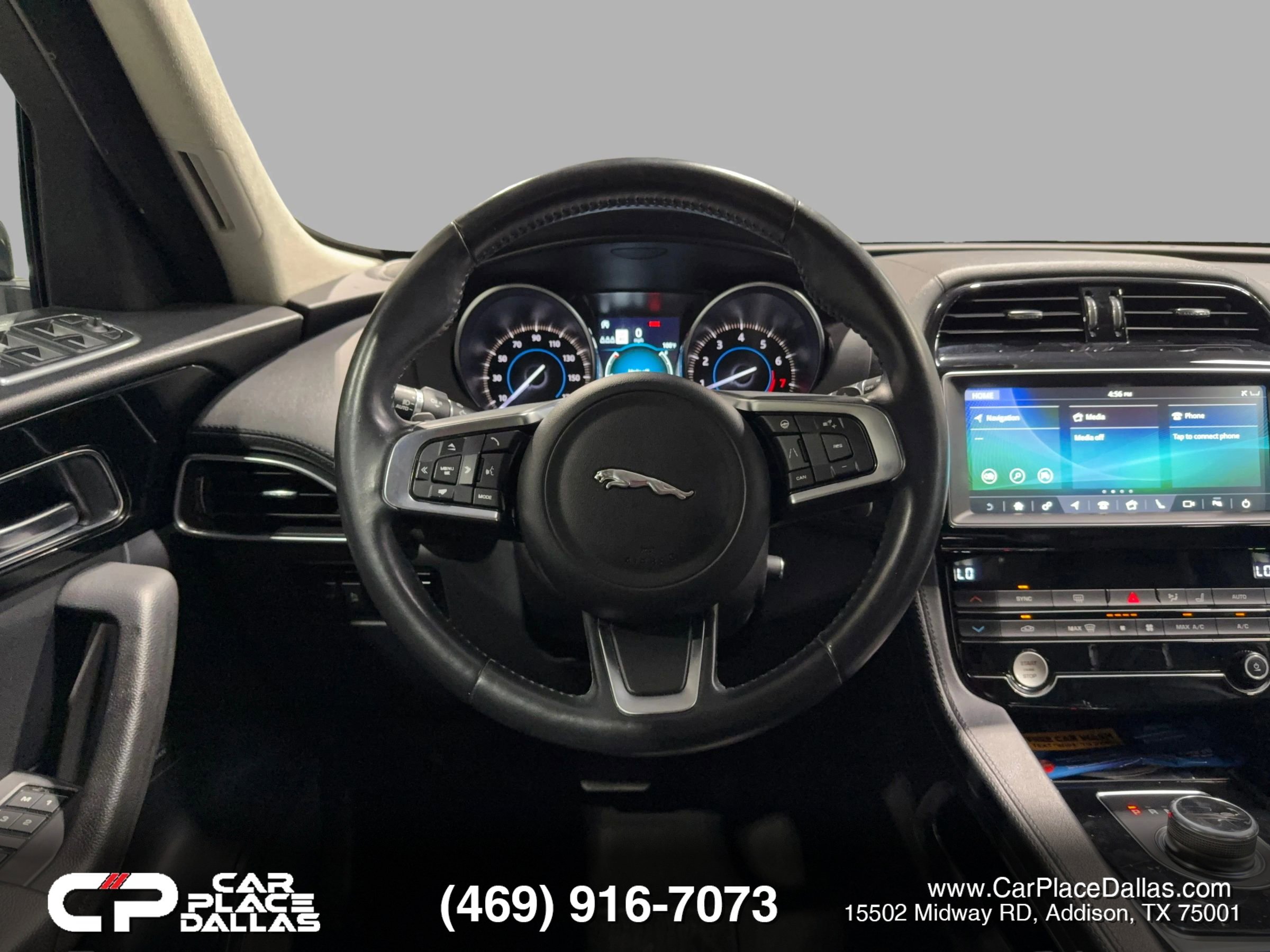 Used 2020 Jaguar F-PACE Prestige image 32