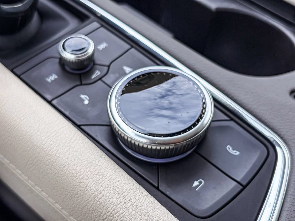 Certified 2023 Cadillac XT5 Premium Luxury w/ Technology Package FWD image 26