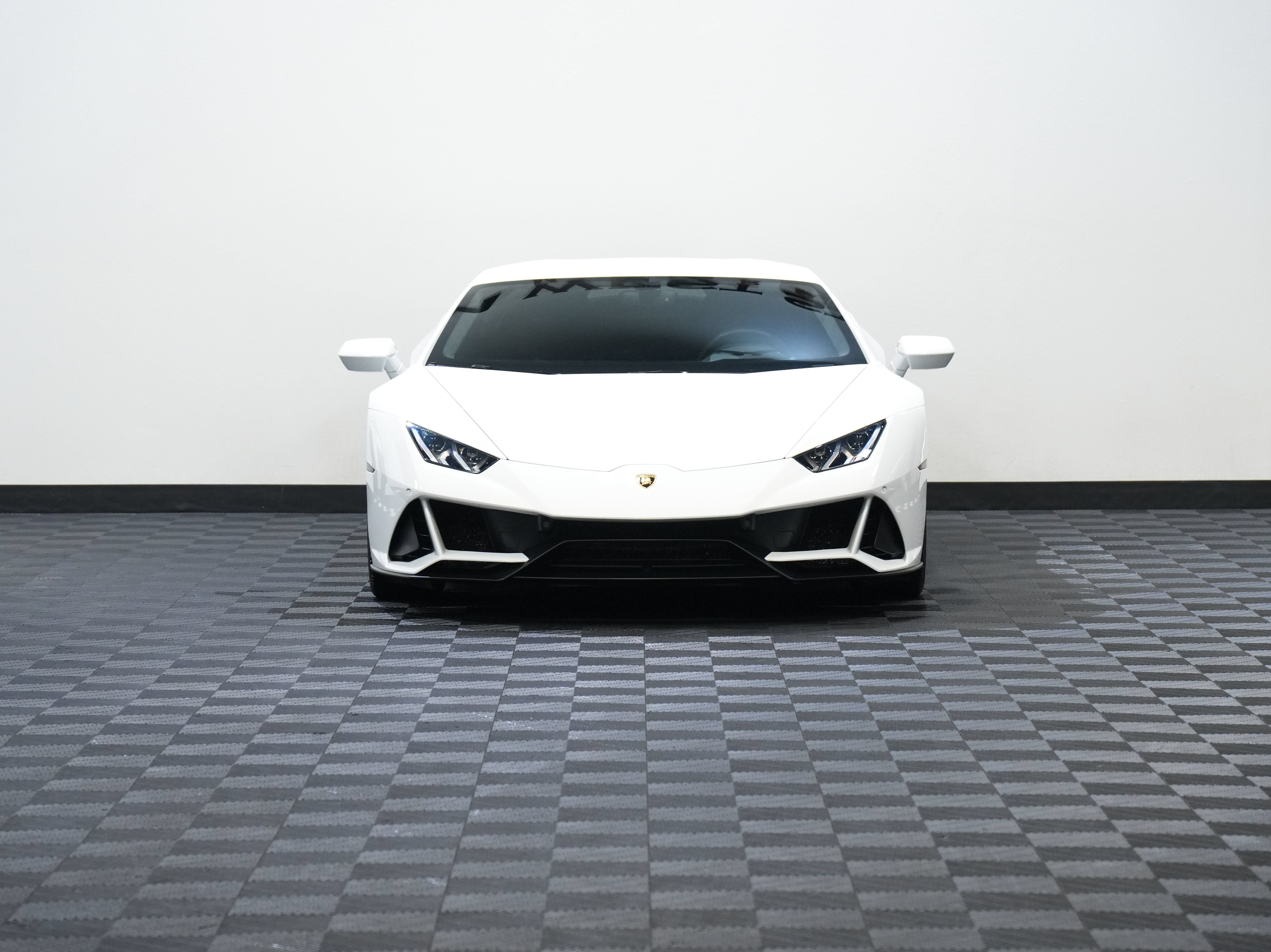 Used 2020 Lamborghini Huracan EVO AWD/4WD image 4