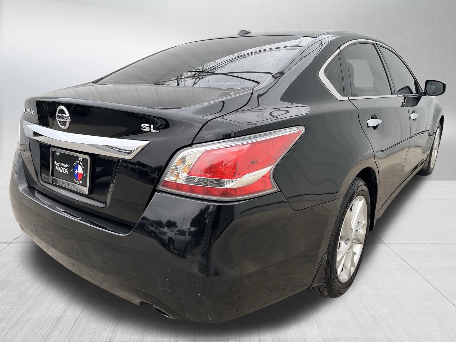 Used 2015 Nissan Altima 2.5 SL FWD image 9