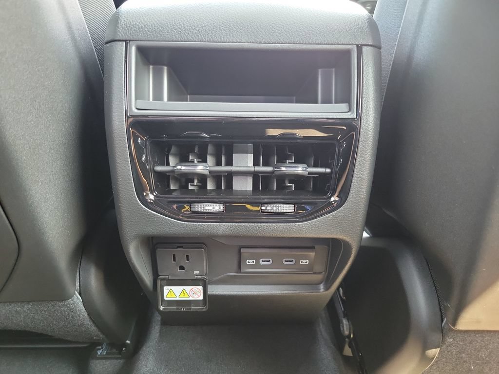 New 2026 Jeep Grand Cherokee Altitude RWD image 11