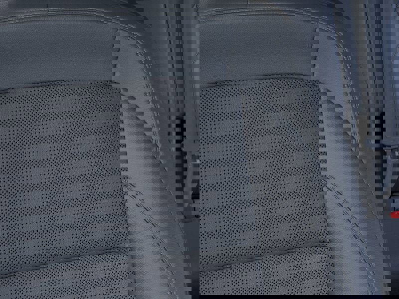 Used 2025 Lincoln Nautilus Reserve image 16