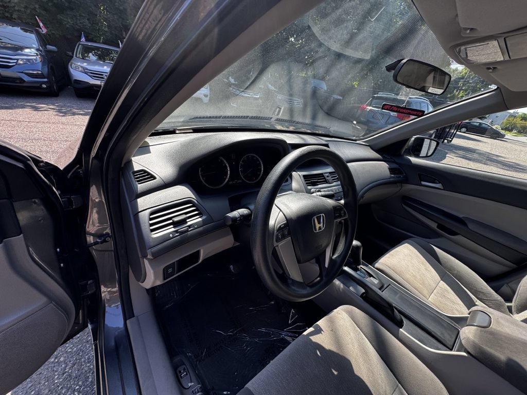 Used 2010 Honda Accord LX image 10