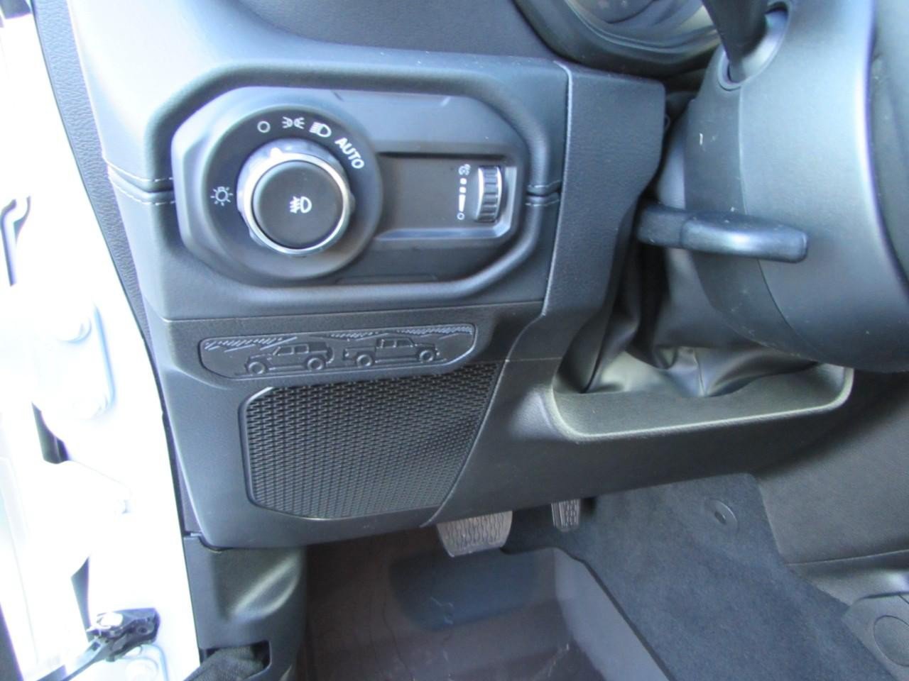 New 2026 Jeep Wrangler Unlimited Sahara AWD/4WD image 15