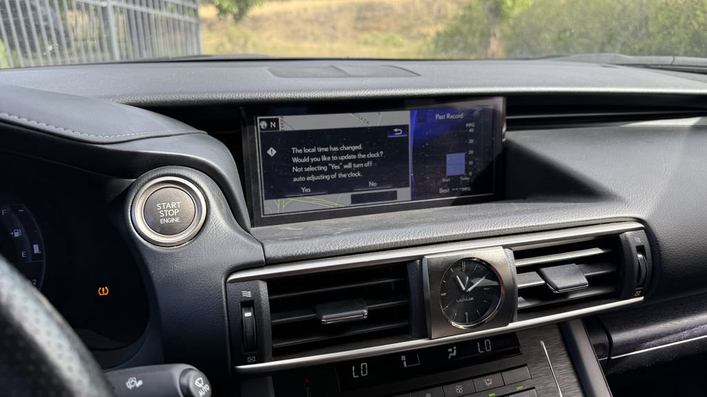 Used 2020 Lexus IS 300 F Sport AWD/4WD image 4