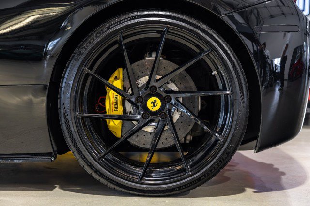 Used 2014 Ferrari 458 Spider RWD image 22