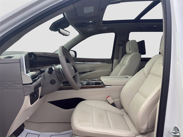 Used 2025 Cadillac Escalade Sport Platinum w/ LPO, ONYX Package image 26