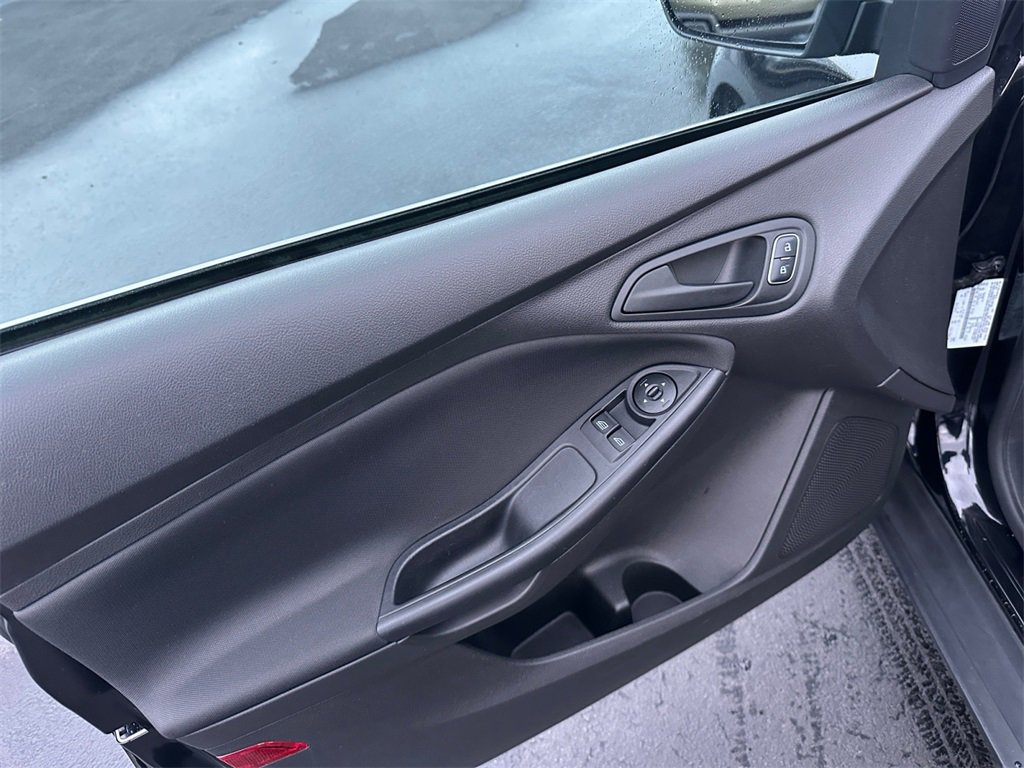 Used 2016 Ford Focus S image 11