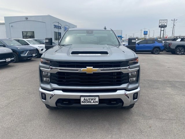 Used 2024 Chevrolet Silverado 2500 LT w/ Convenience Package image 9
