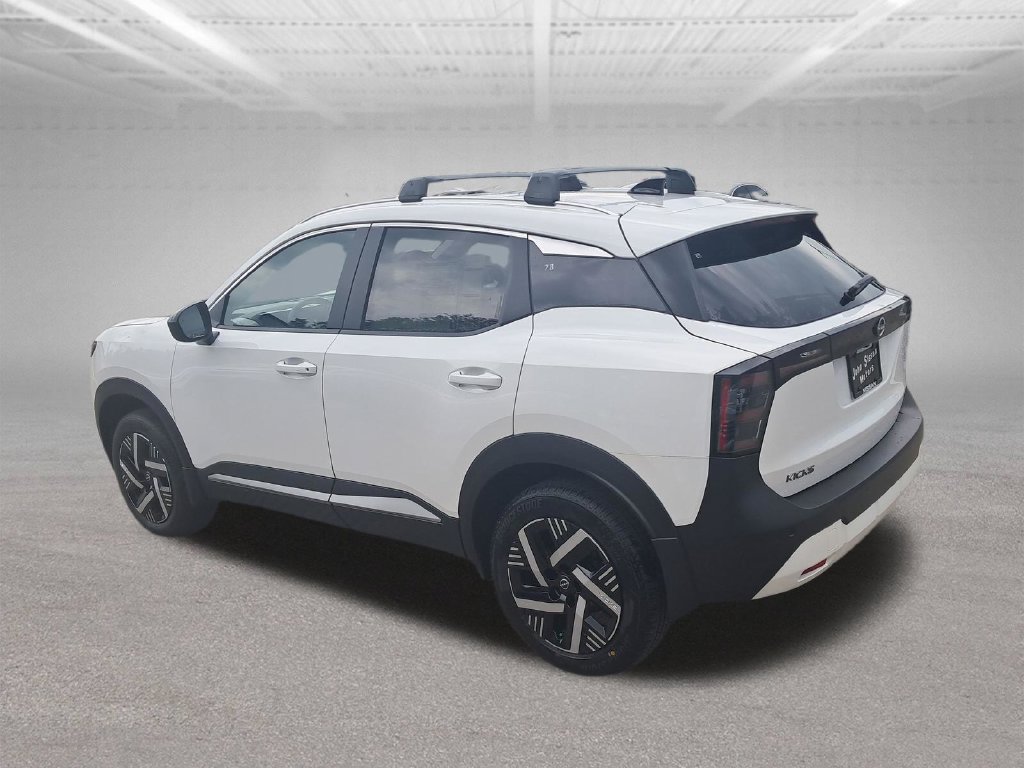 New 2026 Nissan Kicks SV w/ Interior Electronics Package FWD image 3