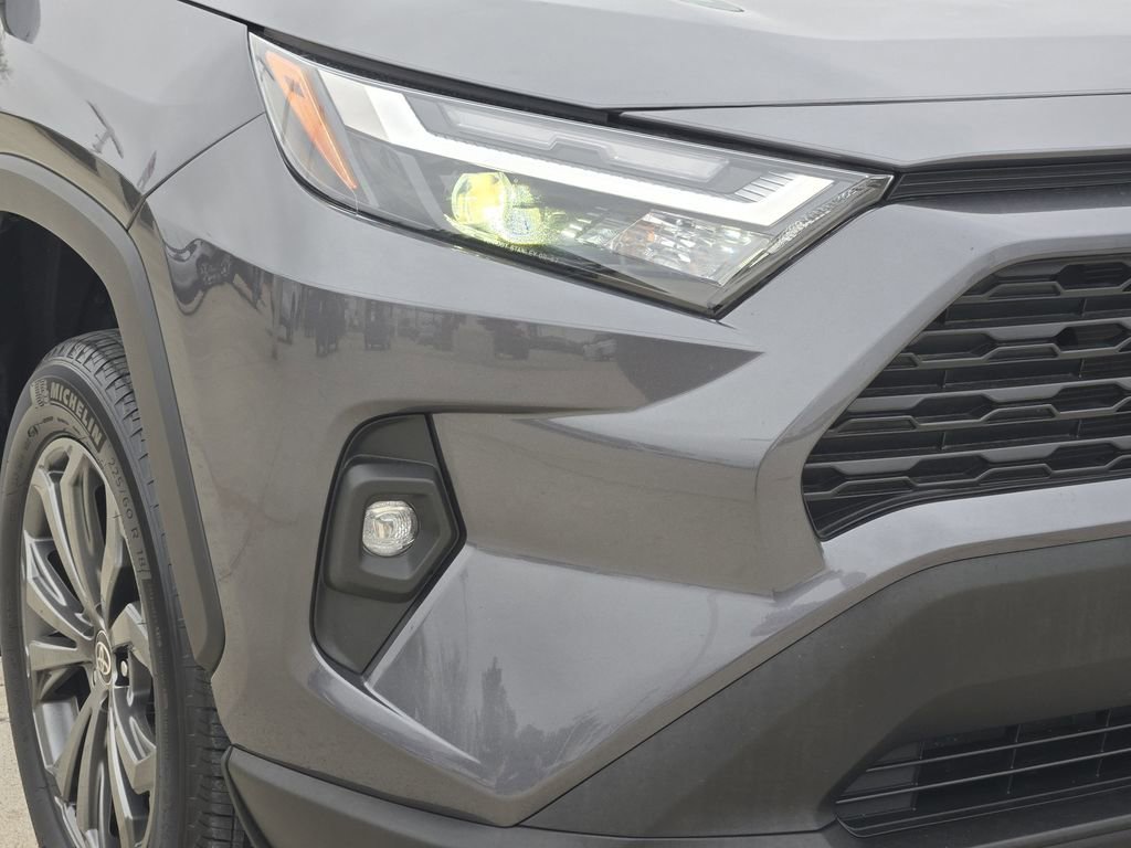 Certified 2025 Toyota RAV4 XLE Premium image 9