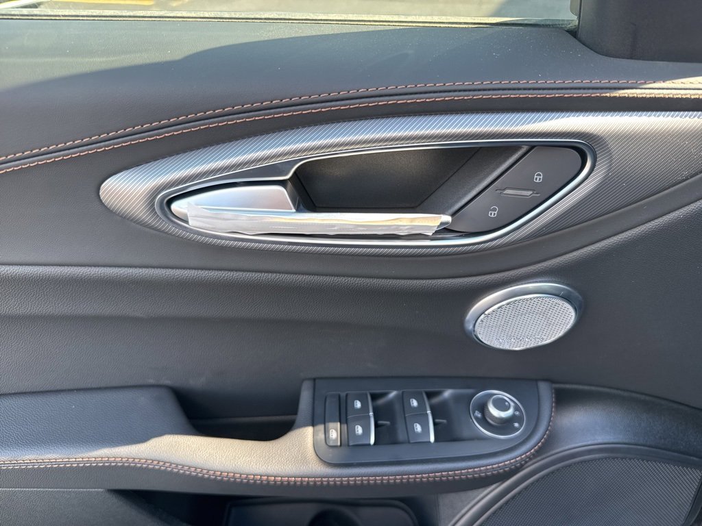 New 2025 Alfa Romeo Giulia AWD w/ Driving Assist Package image 13