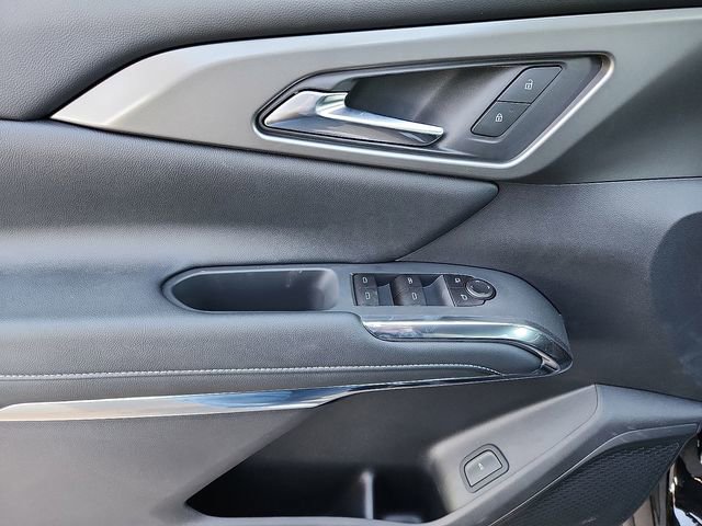 New 2026 Chevrolet Traverse LT w/ Driver Confidence Package image 9