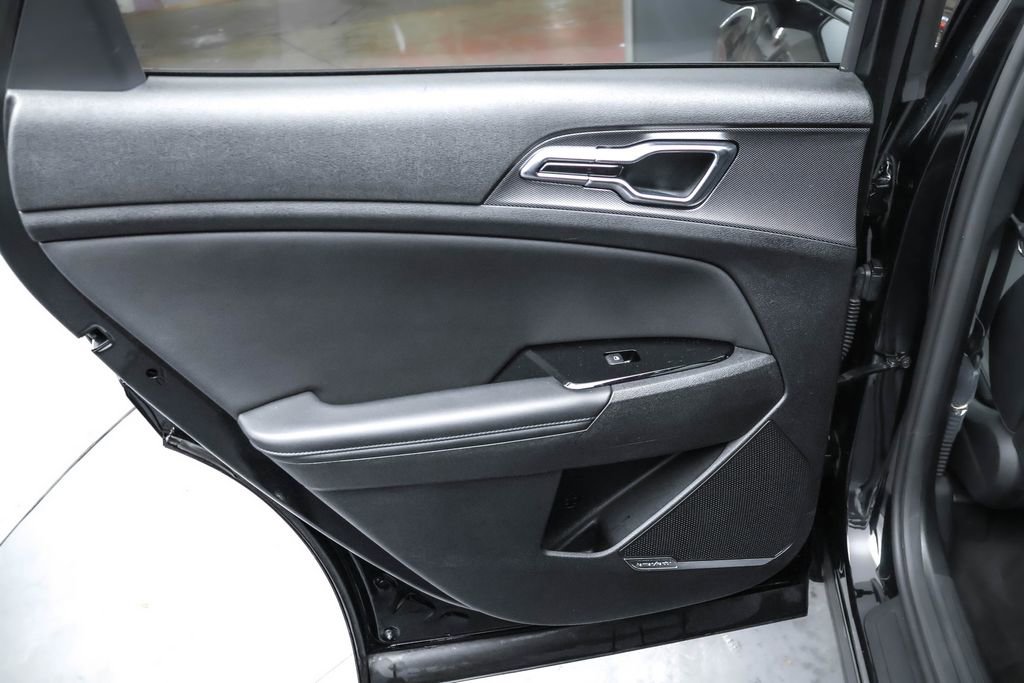 Used 2023 Kia Sportage SX image 31