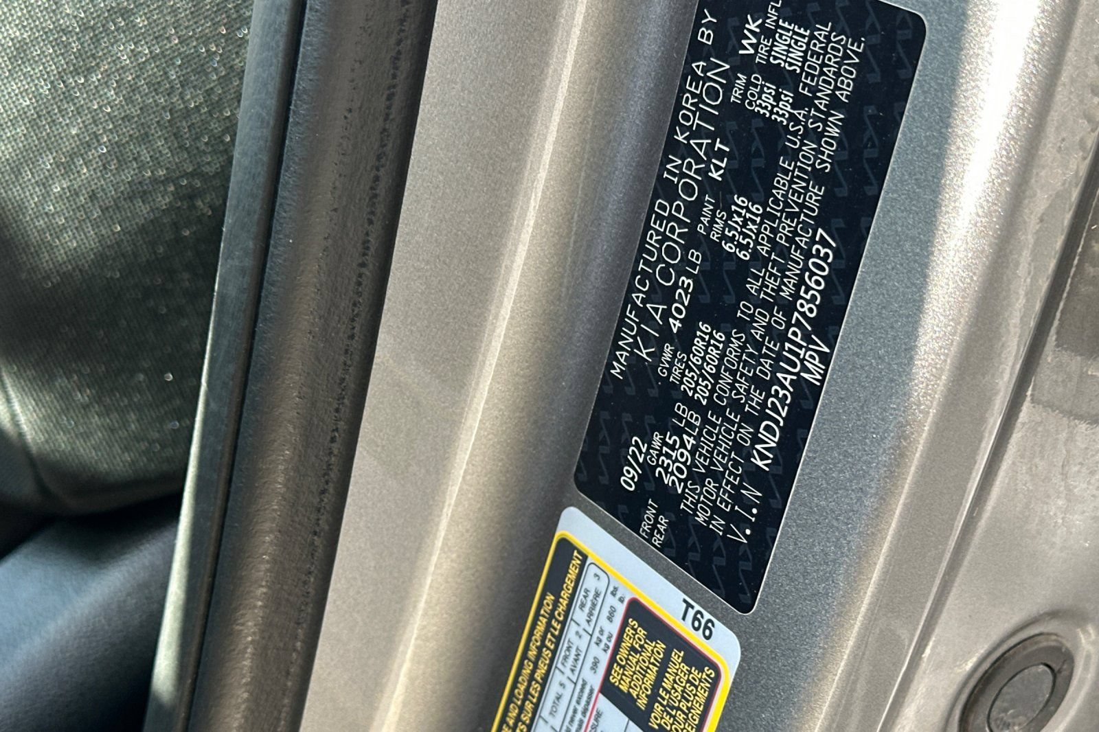 Certified 2023 Kia Soul LX FWD image 32