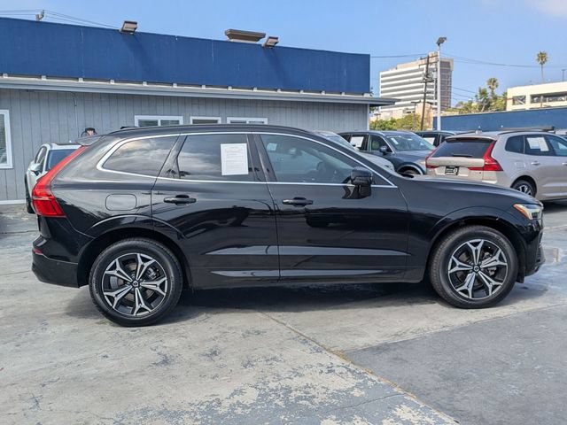 Certified 2022 Volvo XC60 B5 Momentum FWD image 2