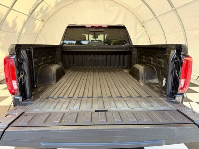 Used 2024 GMC Sierra 1500 AT4 w/ Technology Package AWD/4WD image 5