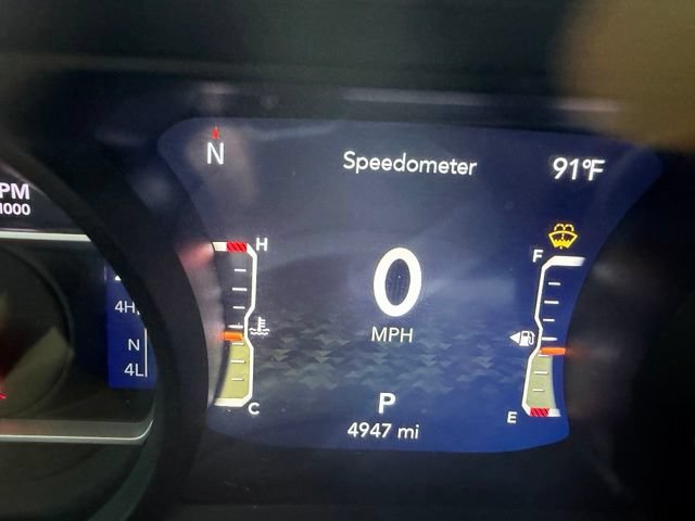Used 2025 Jeep Gladiator Sport AWD/4WD image 11