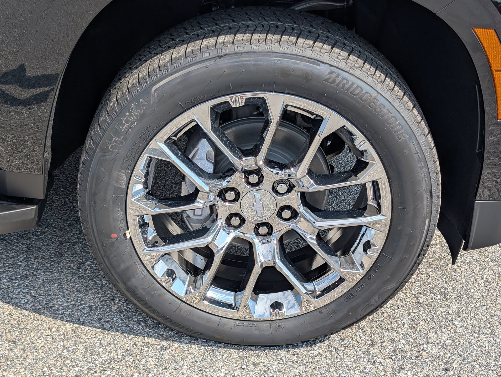 New 2026 Chevrolet Suburban Premier AWD/4WD image 7