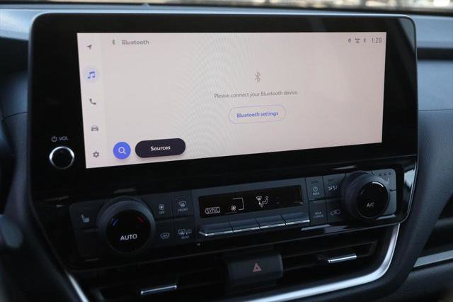 Certified 2025 Toyota Grand Highlander AWD image 17