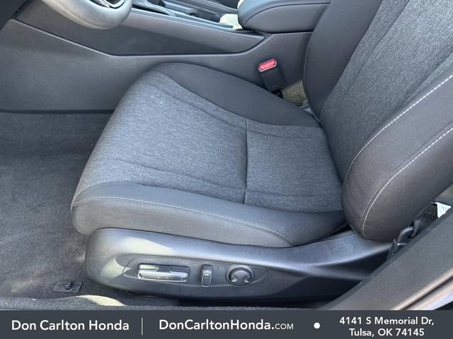Used 2025 Honda Accord SE image 12