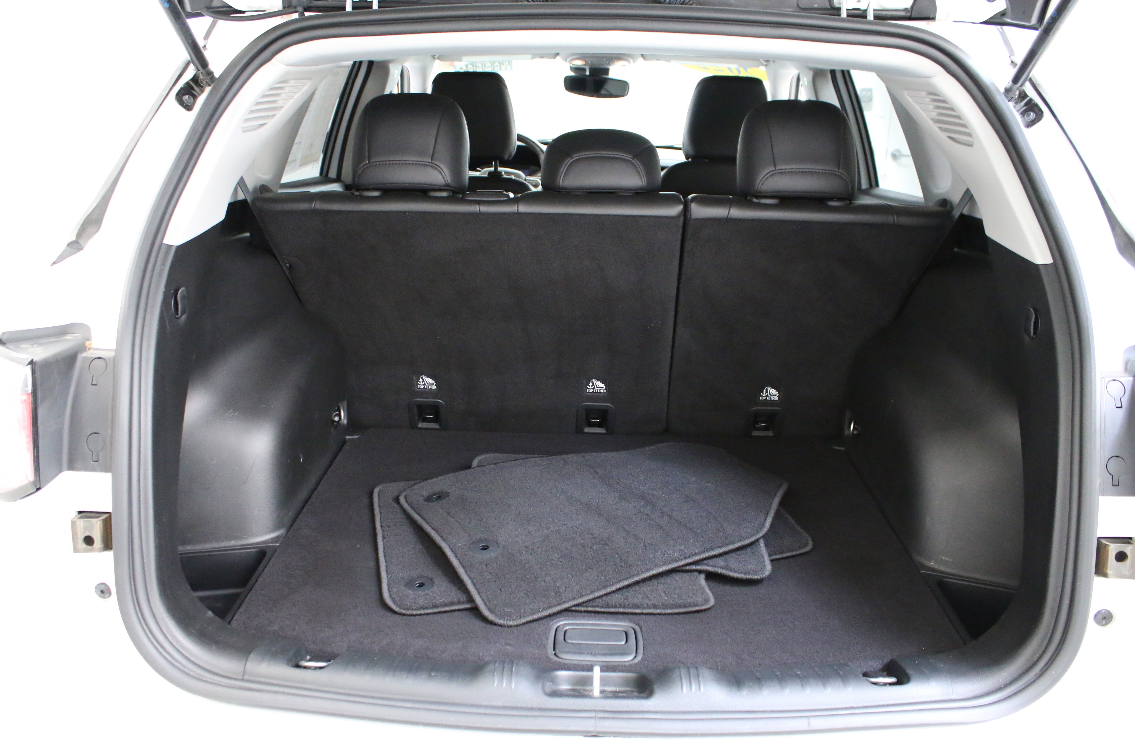 Used 2022 Jeep Compass Limited image 27