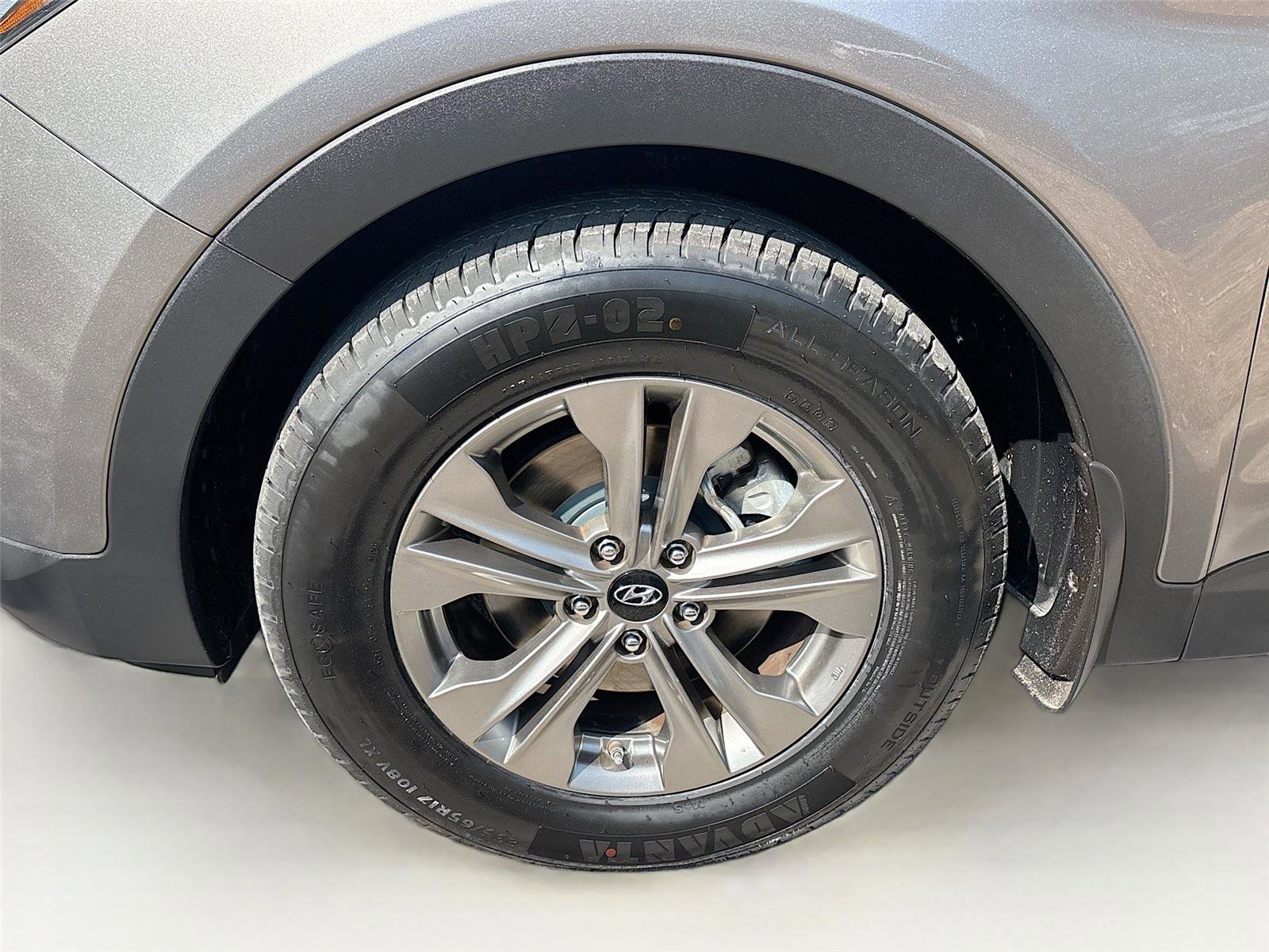 Used 2016 Hyundai Santa Fe Sport w/ Option Group 03 FWD image 29