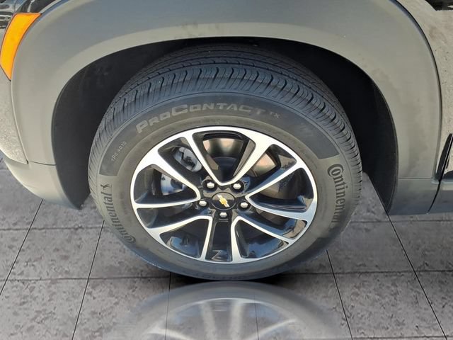 Used 2025 Chevrolet TrailBlazer LT AWD/4WD image 6