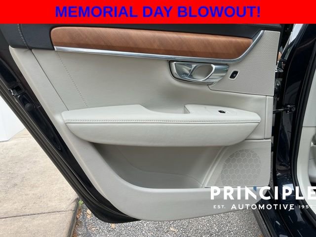 Used 2019 Volvo V90 T5 Inscription w/ Protection Package Premier FWD image 30