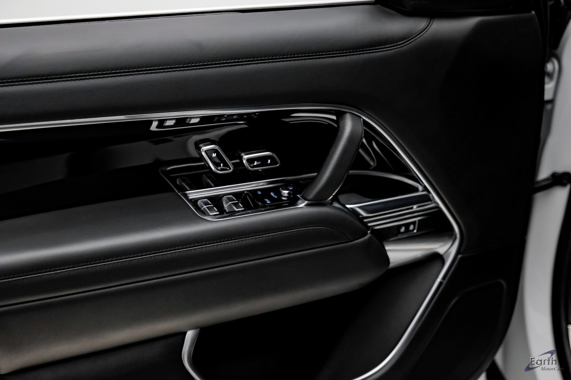 Used 2024 Land Rover Range Rover SE image 70