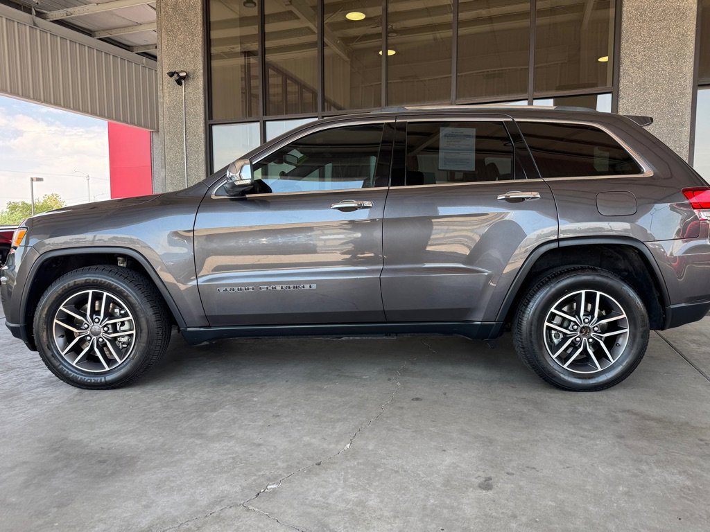 Used 2021 Jeep Grand Cherokee Limited w/ Luxury Group II image 30