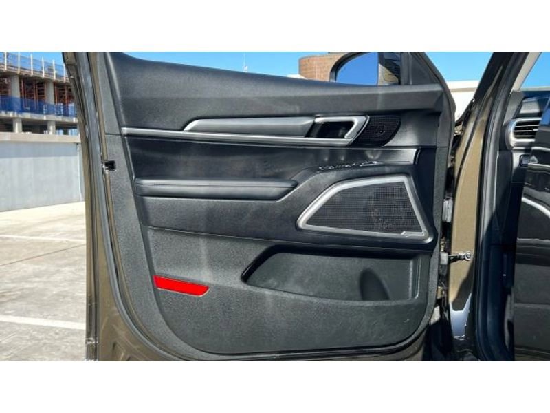 Used 2022 Kia Telluride S image 12