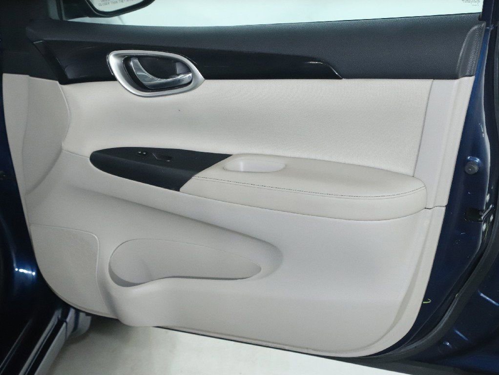 Used 2017 Nissan Sentra SV w/ Style Package image 32