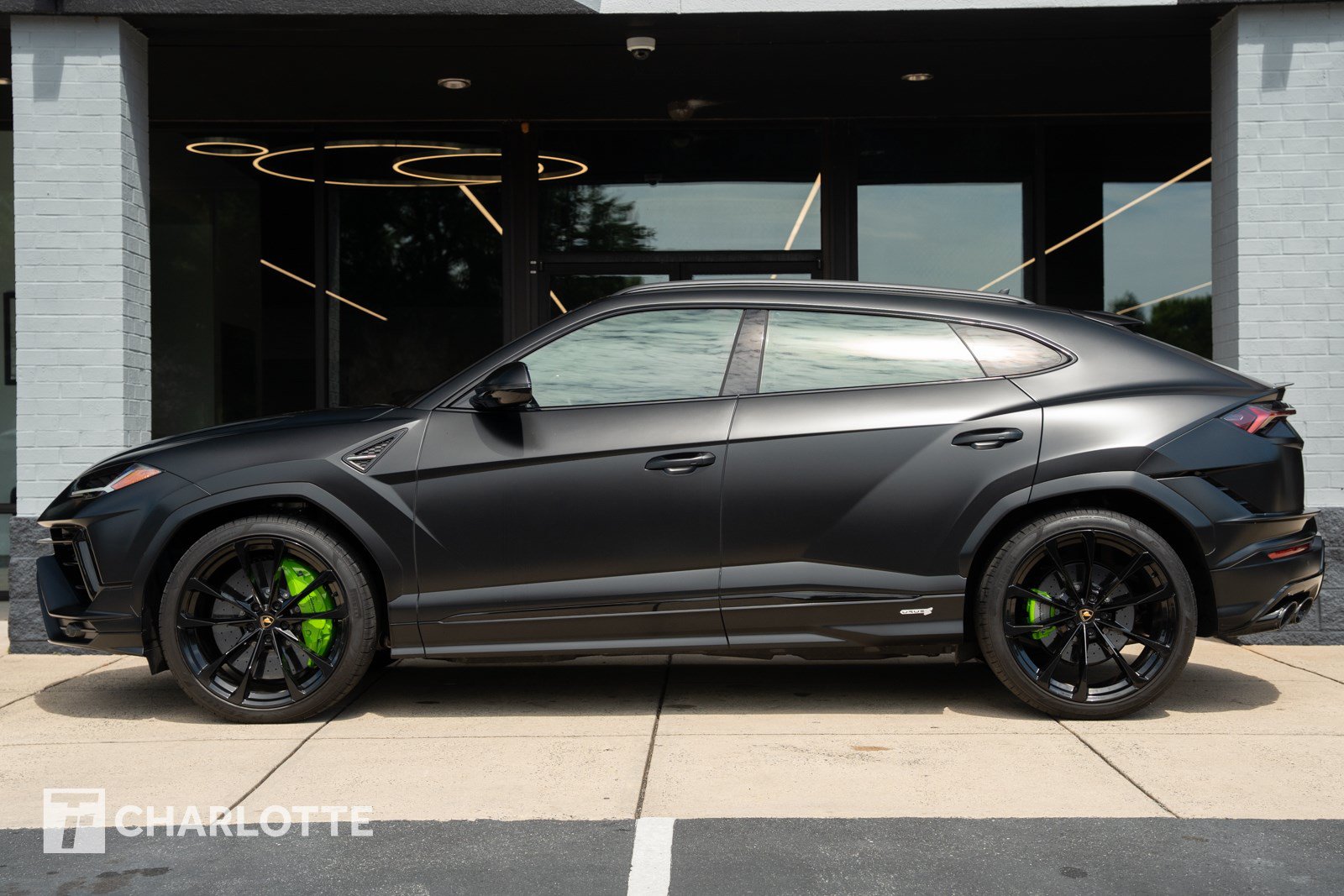 Used 2023 Lamborghini Urus S