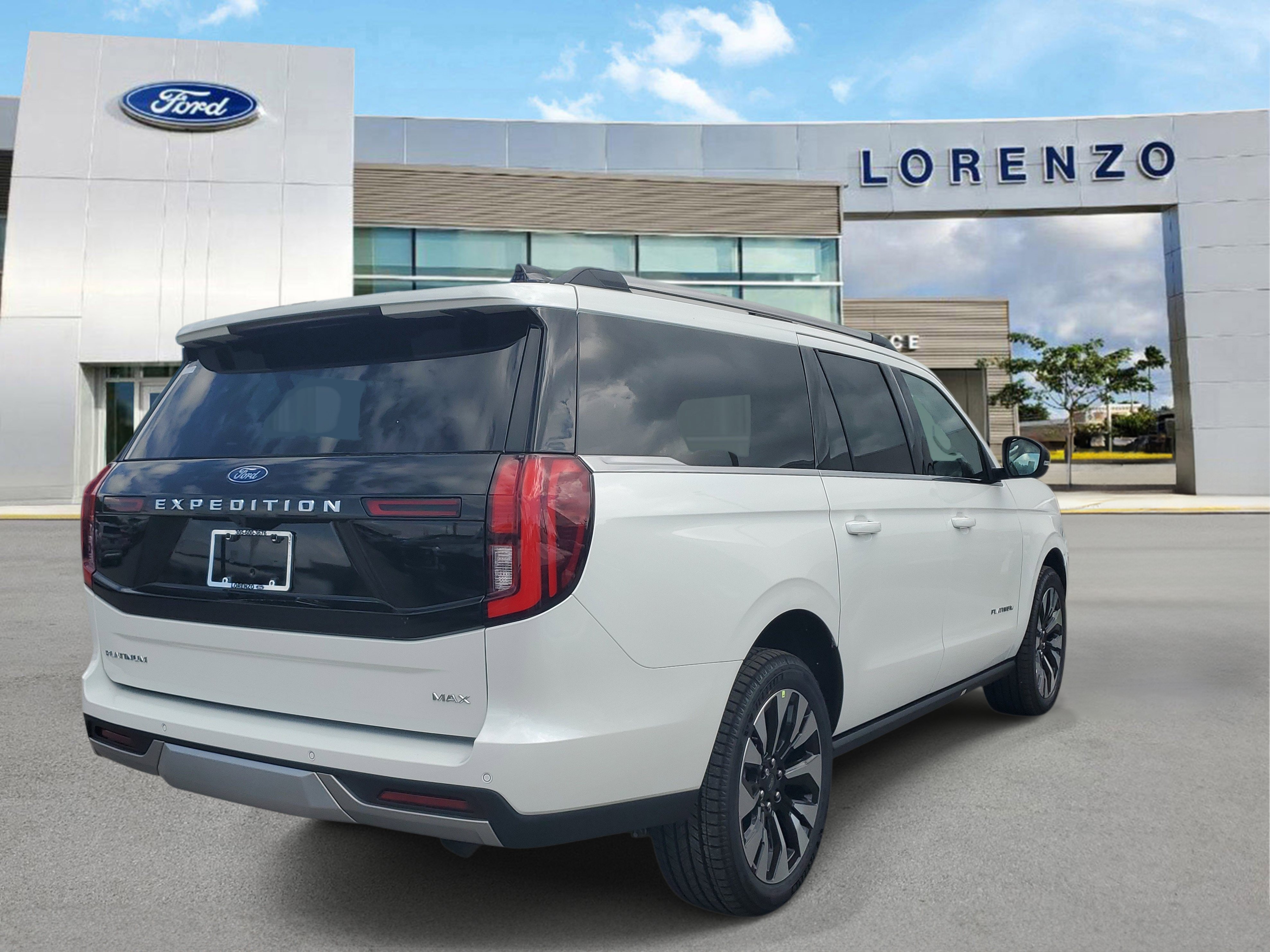 New 2026 Ford Expedition Max Platinum w/ Driver's Package AWD/4WD image 4