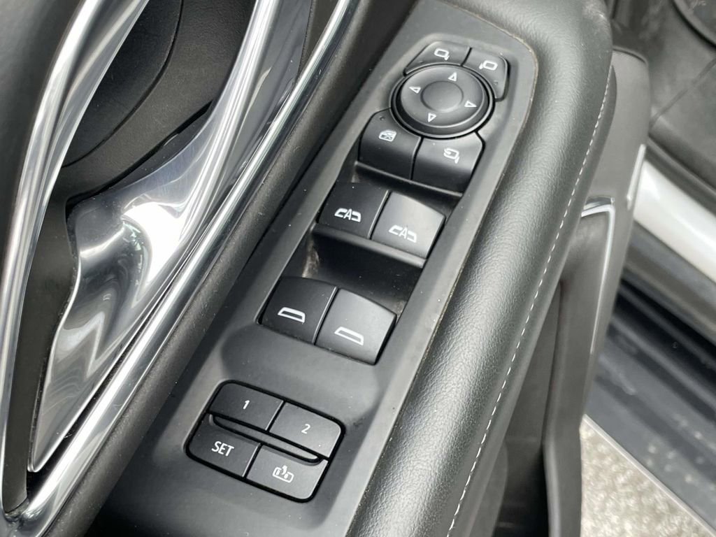 Used 2023 Chevrolet Tahoe LT w/ Luxury Package image 8