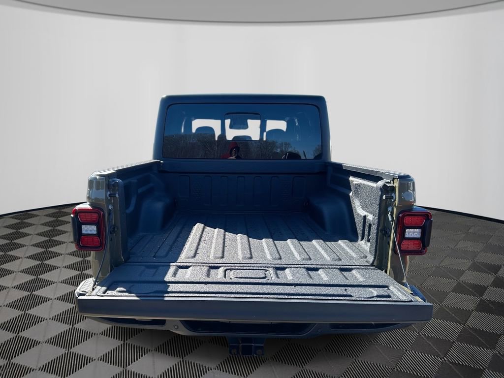 New 2026 Jeep Gladiator Sport image 4
