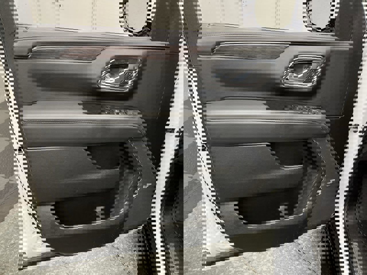 Certified 2023 Chevrolet Tahoe LT w/ Luxury Package image 8