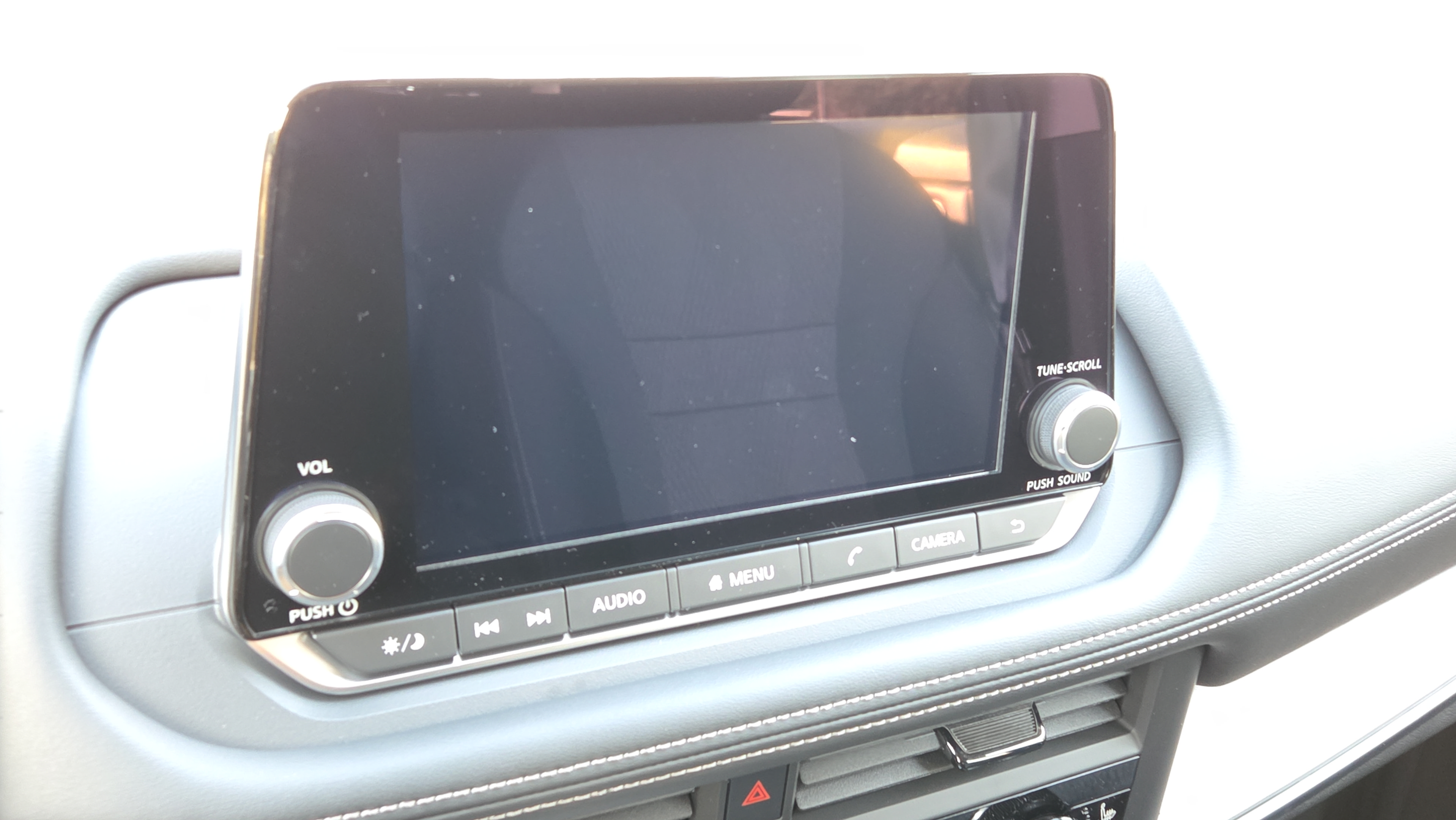 Used 2026 Nissan Rogue SV w/ Cold Weather Package FWD image 17
