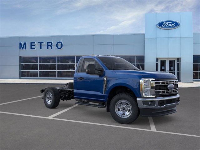 New 2026 Ford F350 XL w/ XL Chrome Package image 1