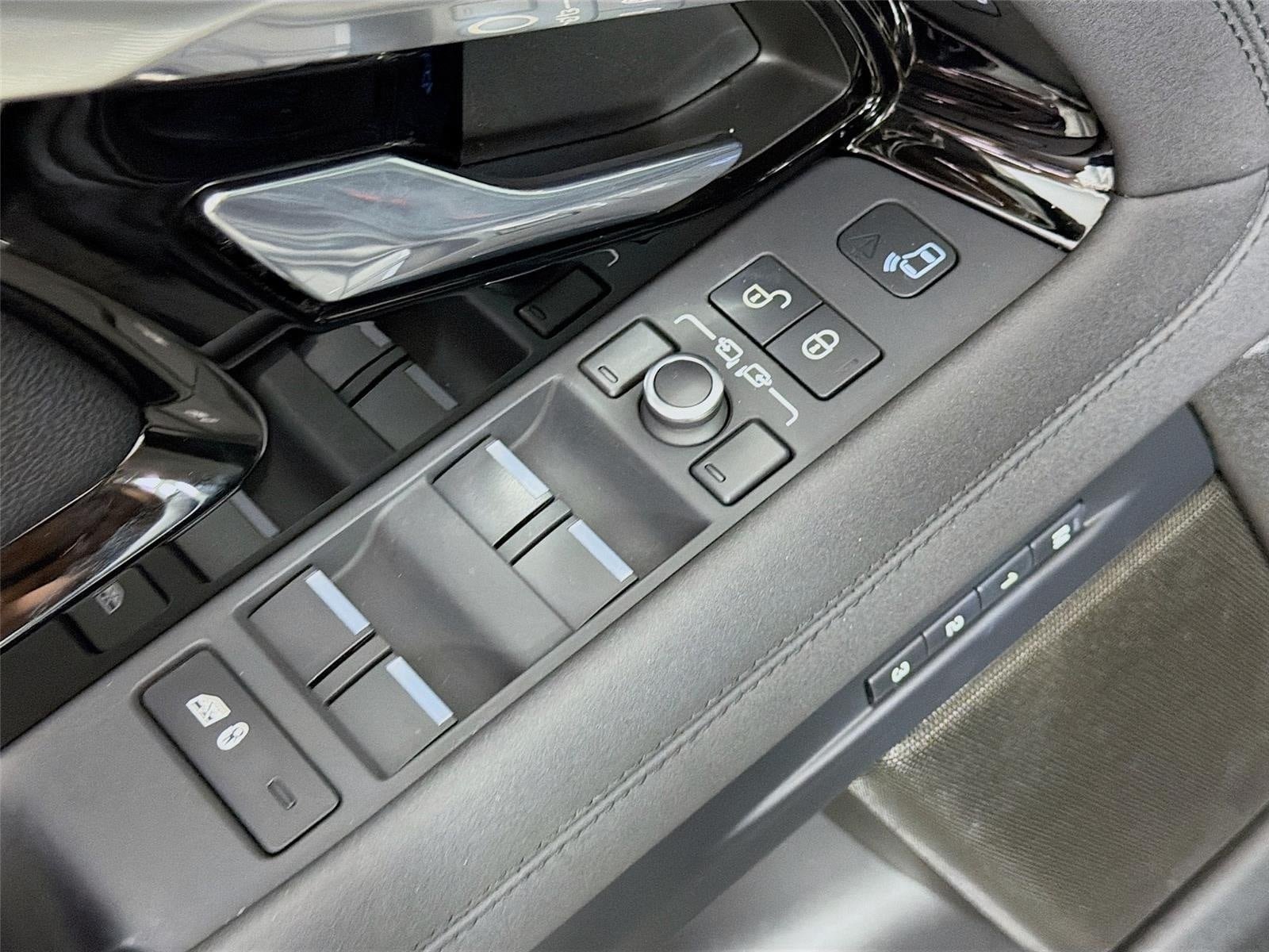 Used 2020 Land Rover Range Rover Evoque SE AWD/4WD image 21