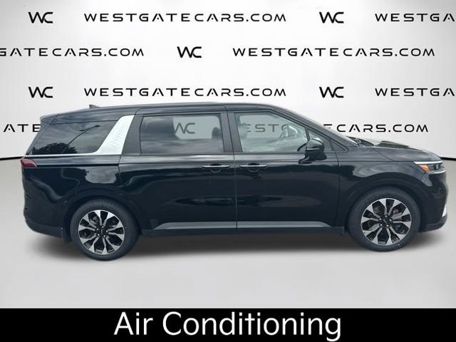Certified 2022 Kia Carnival EX FWD image 7