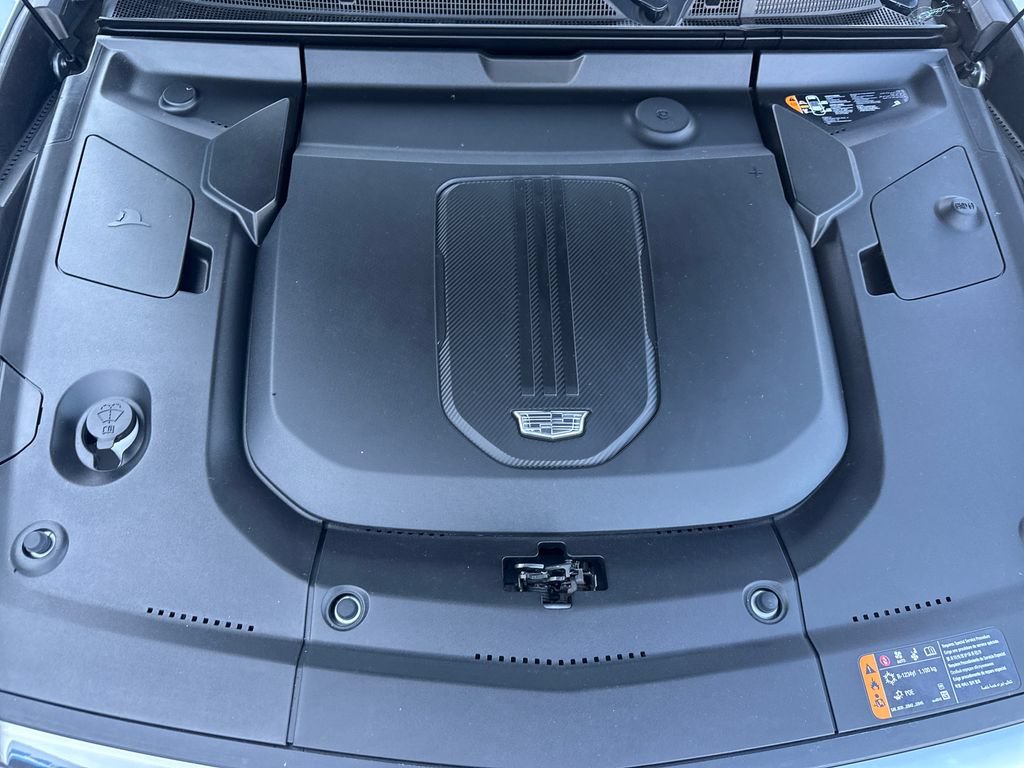 Used 2024 Cadillac Lyriq Sport w/ LPO, Floor Liner Package AWD/4WD image 26