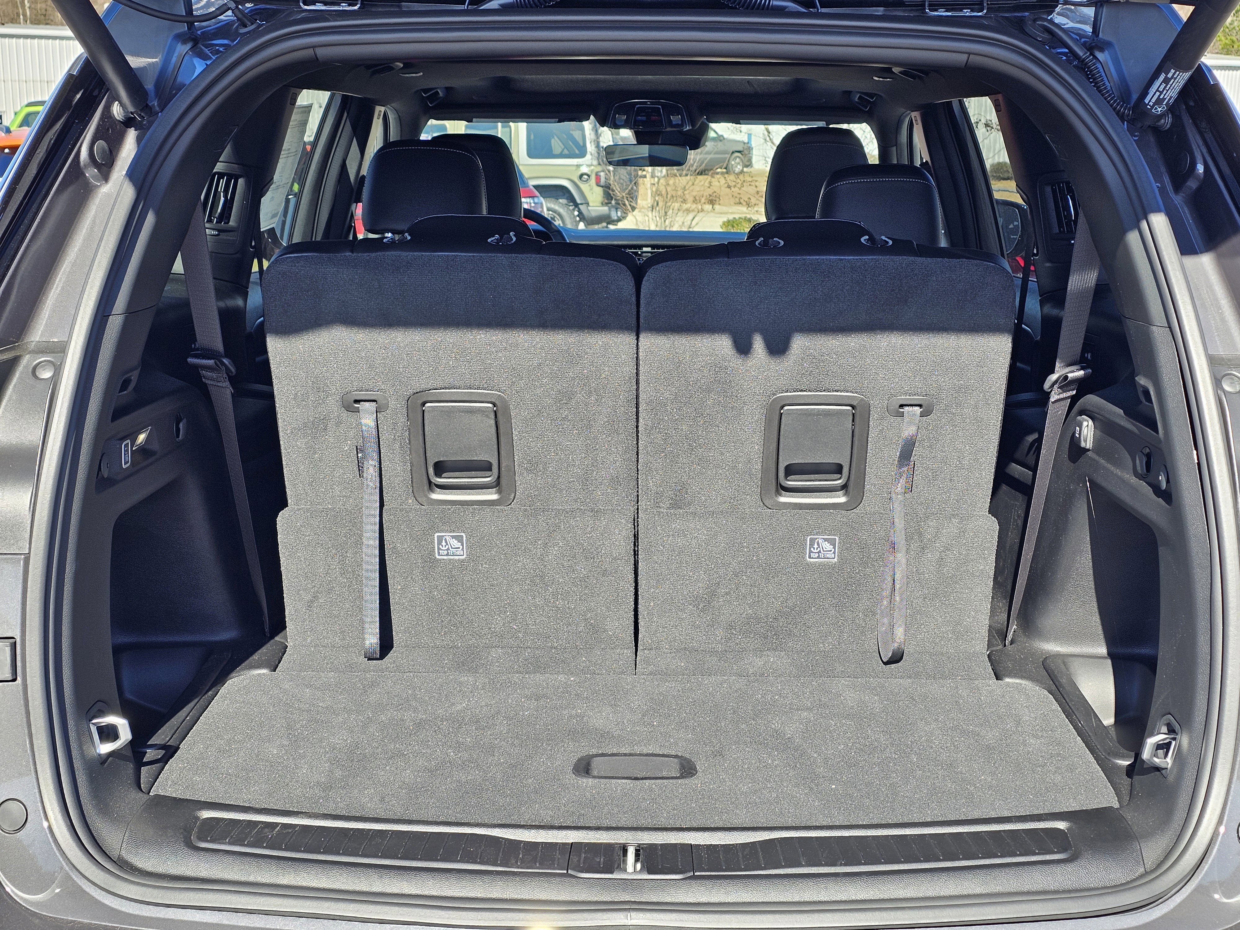 New 2025 Jeep Grand Cherokee L Altitude image 11