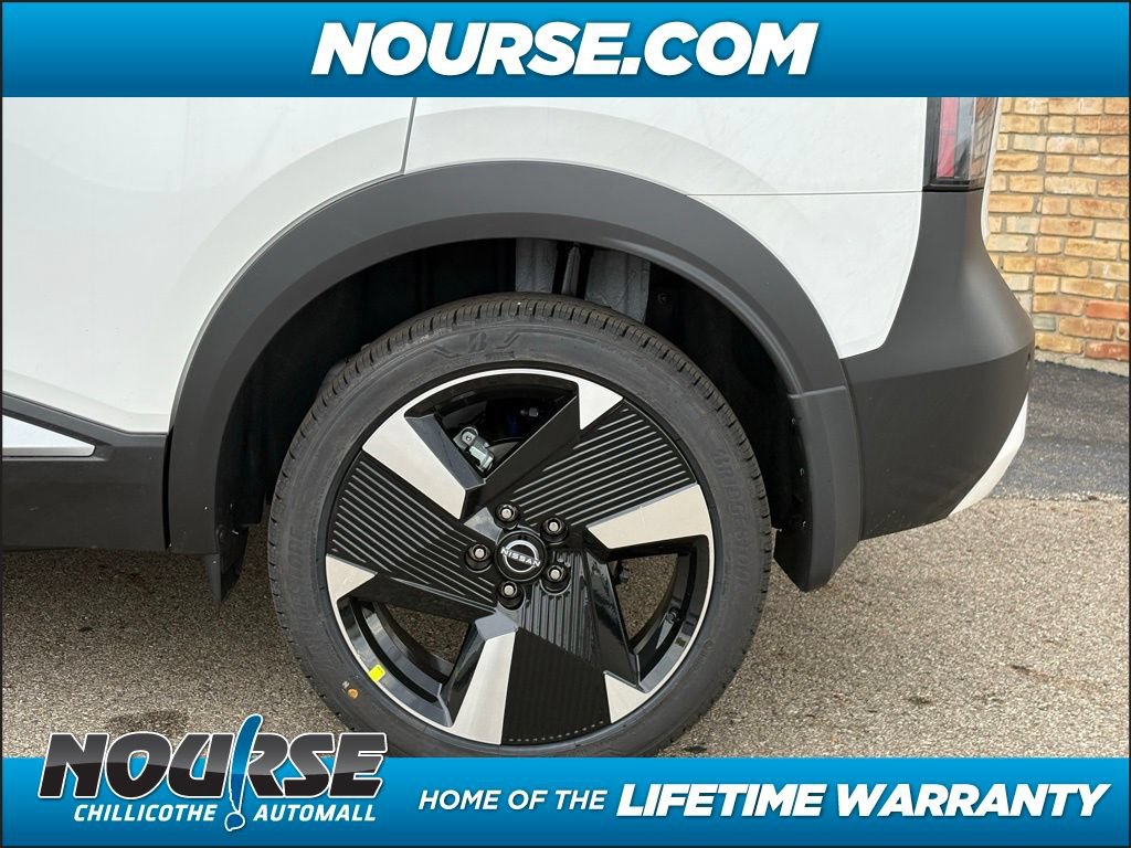 New 2025 Nissan Kicks SR w/ Illumination Package AWD/4WD image 10