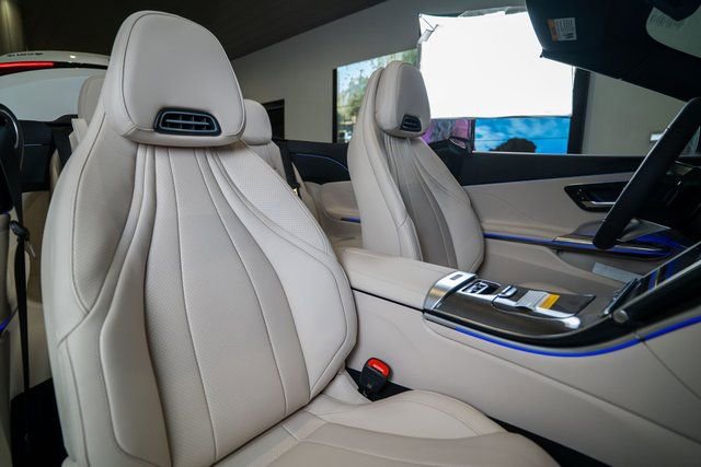 New 2026 Mercedes-Benz CLE 300 4MATIC Cabriolet image 14