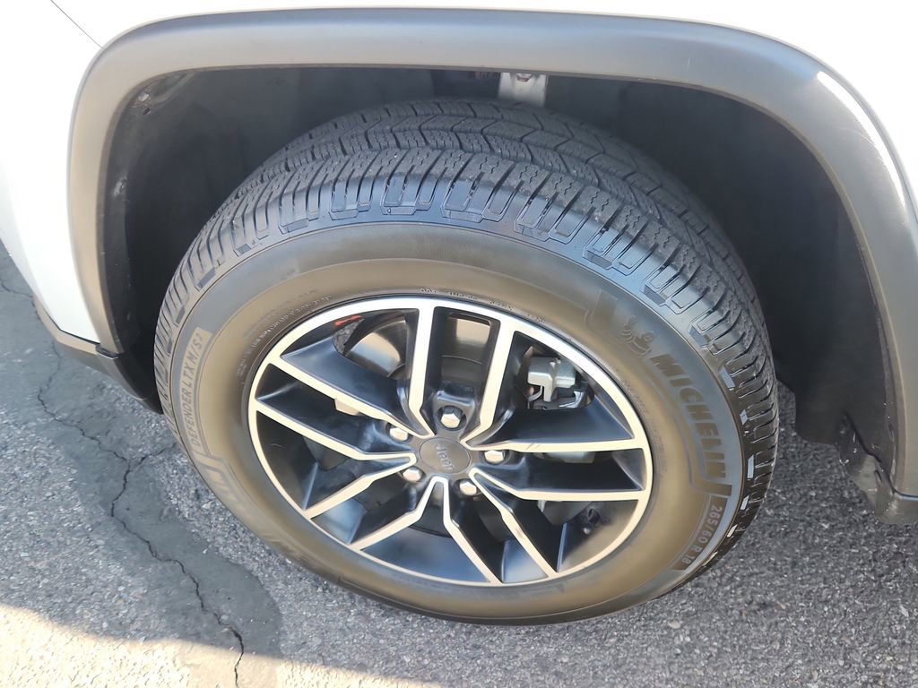 Used 2020 Jeep Grand Cherokee Trailhawk image 18