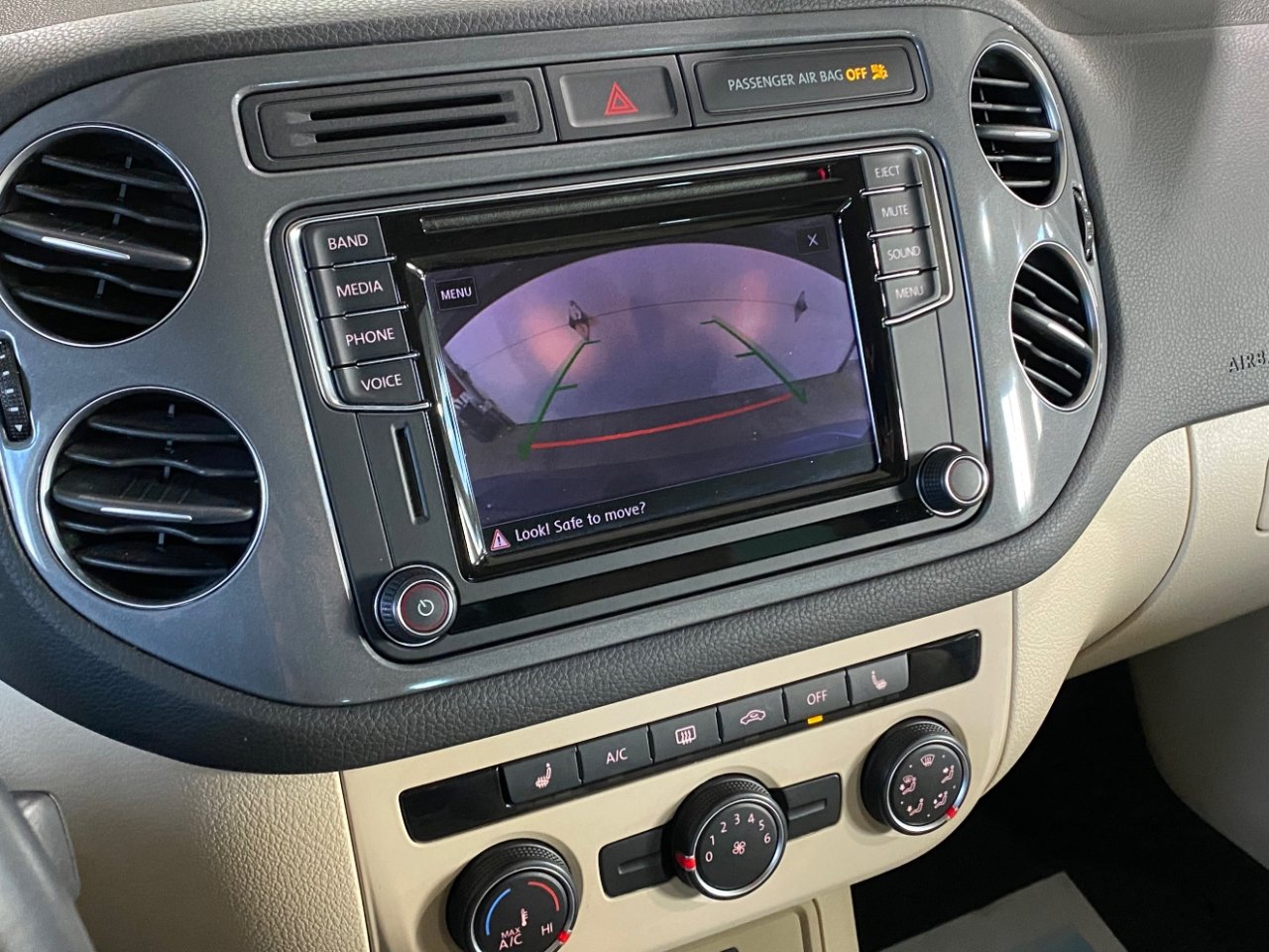 Used 2017 Volkswagen Tiguan Wolfsburg Edition image 24